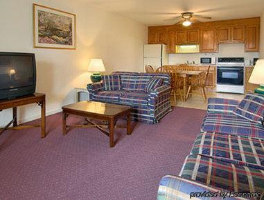Motel Red Roof 2*